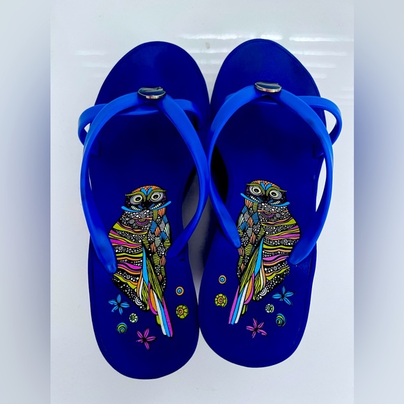 Smells like couture (European brand) flip flop wages - Picture 1 of 3